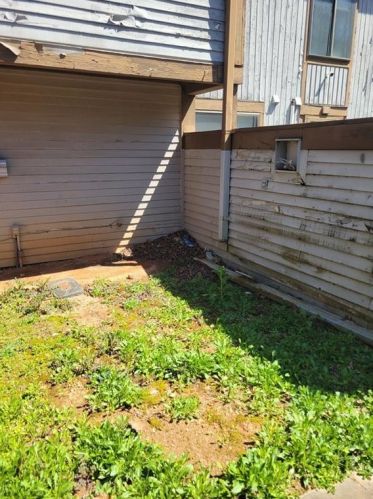 95 Willowick Dr, Lithonia, GA 30038-1700
