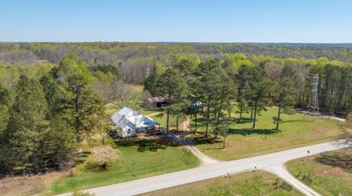 2445 Lyle Field Rd, Jefferson GA  30549-1943 exterior