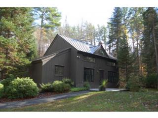 76 Longwood Dr, Grantham, NH 03753-5461
