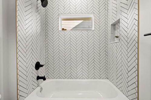 1276 Ladd St, Atlanta, GA 30310-3723