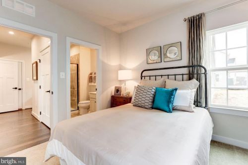 31 Winifred Dr, Hanover PA 17331-9714 exterior