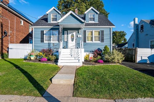 34 Ryan St, Perth Amboy, NJ 08863-2114