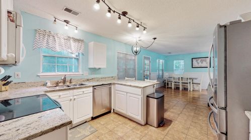 3259 Seaborn Dr, Mount Pleasant, SC 29466-8529