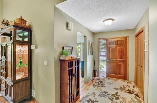 3735 Greensboro Dr, Saint Paul MN  55123-2242 exterior