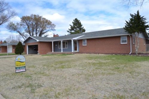 313 Ash St, Russell, KS 67665-2523