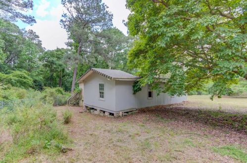 2210 Black Shoals Rd, Conyers GA  30012-1804 exterior