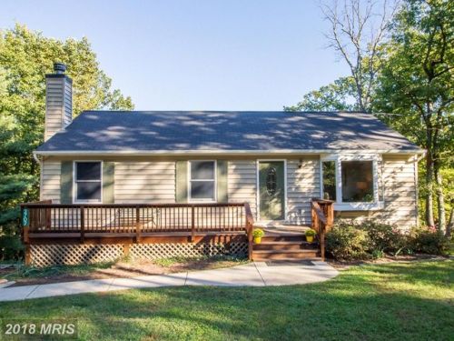 2707 Jackson Dr, Haymarket, VA 20169-1639