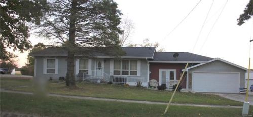 600 Fillmore St, Fillmore, IL 62032-2272