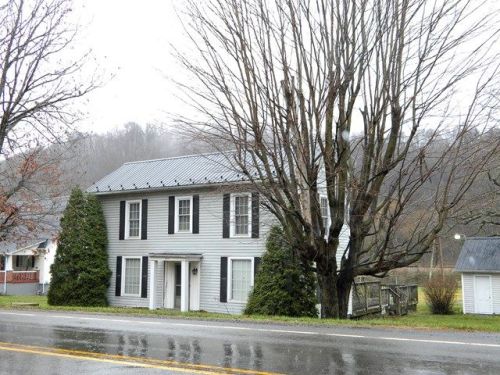 5651 Lee Hwy, Atkins, VA 24311-3002
