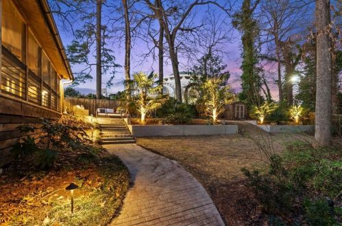 1615 Fama Dr, Atlanta GA  30329-3311 exterior