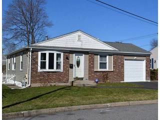 9 Cardosi Ct, Pawtucket, RI 02861-3803