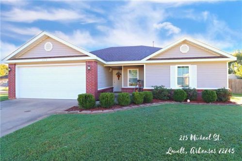 213 Michael St, Lowell, AR 72745-8445