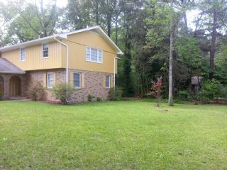 4904 Heatherdale Ln, Atlanta GA  30360-1616 exterior