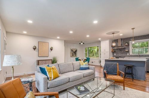 2130 Bolling Brook Dr, Atlanta GA  30311-2516 exterior