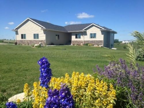3055 83 1/2 Ave, Jamestown, ND 58401-9600