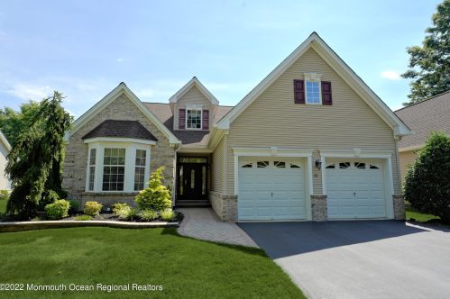 11 Marbella Ct, Trenton, NJ 08691-3761
