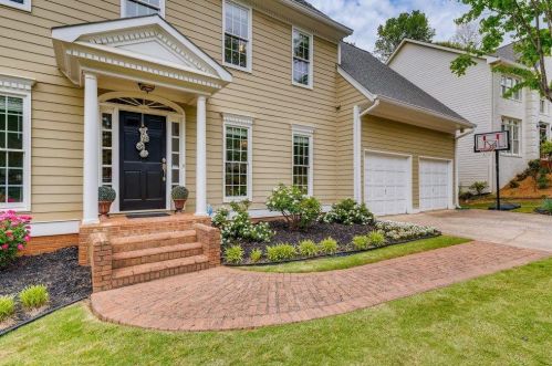 1418 Briarcliff Dr, Holly Springs, GA 30189-6826