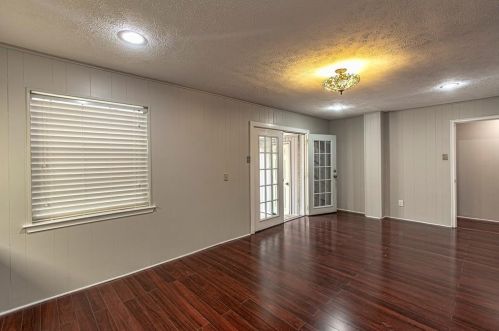 3921 Douglas Dr, Garland TX 75041-4331 exterior