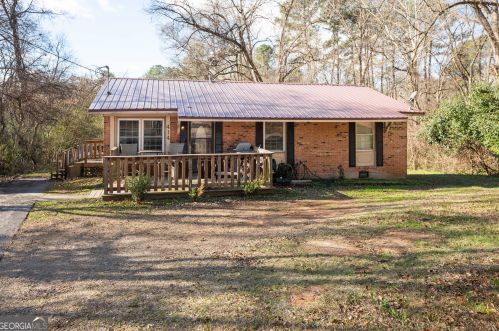 414 Richland Ave, Reynolds Plantation, GA 30642-1032