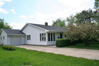 115 Tilton Park Dr, Dekalb, IL 60115-1939