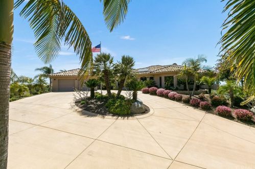 6638 Morro Heights Rd, Oceanside, CA 92057-1103