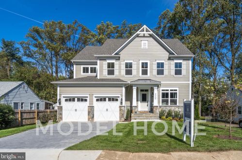 1749 Anderson Rd, Falls Church, VA 22043-1143