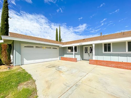 42928 Cinema Ave, Lancaster, CA 93534-6231