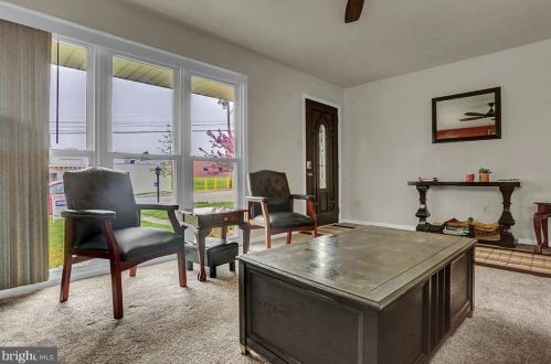 1669 6th Ave, York, PA 17403-2640