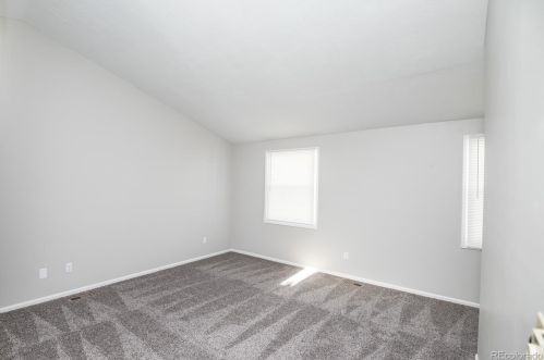 18202 Nassau Dr, Denver CO 80013-3346 exterior