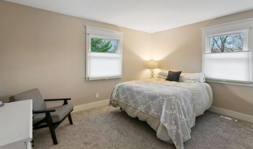 4305 Dunrovin Ln, Saint Paul MN 55123-1727 exterior