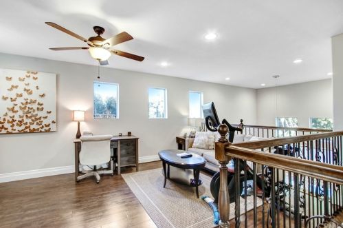 8730 Foxhollow Dr, Anaheim CA  92808-1674 exterior