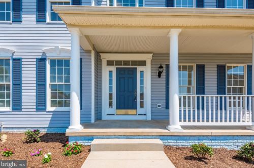 6 Ari Ct, Middletown, MD 21769-7840