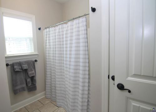 2074 Hiwassee Dr, Bonaire GA  31005-2507 exterior