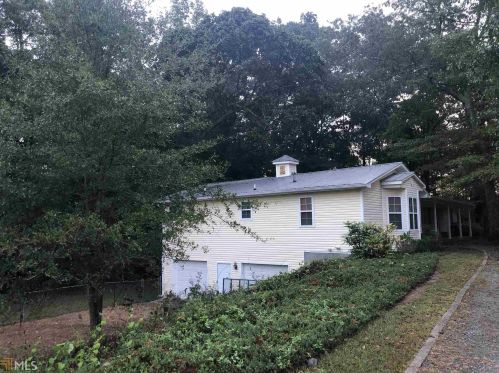 745 Bonner Rd, Carrollton, GA 30117-5528