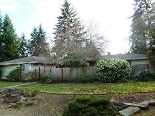 13003 74th St, Kirkland, WA 98033-8313