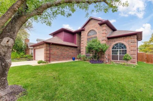 6821 Old Mill Rd, Fort Worth, TX 76182-7027