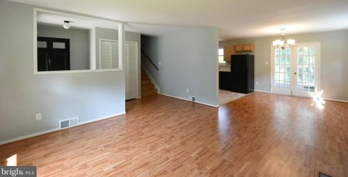 6008 Loretto St, Springfield, VA 22150-3929
