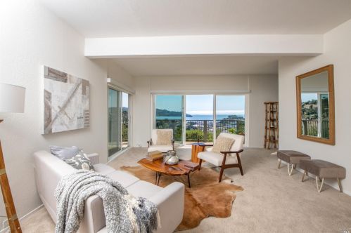 15 Corinthian Ct, Tiburon, CA 94920-1741