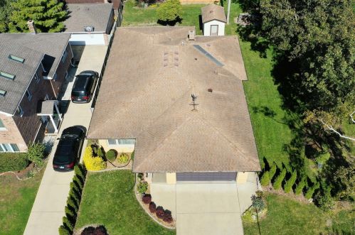 6906 Jarvis Ave, Niles IL  60714-4016 exterior