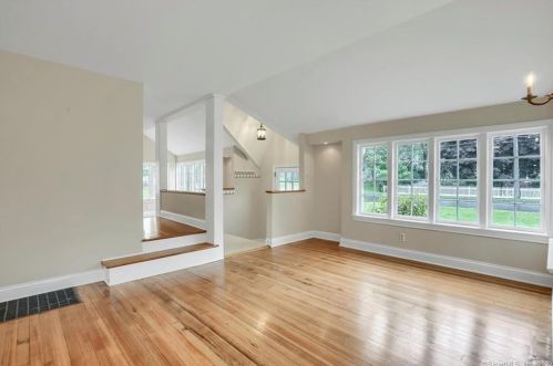 5 Hazel St, Norwalk CT  06851-3016 exterior