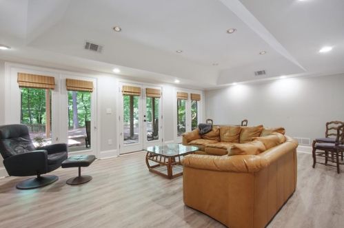 110 High Point Walk, Atlanta GA  30342-2480 exterior
