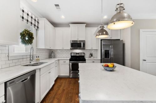 2181 Collins Ridge Dr, Atlanta GA  30318-1243 exterior