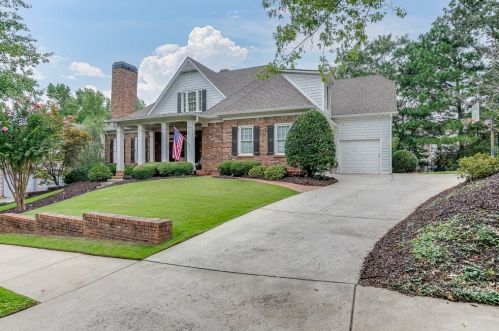 4705 Meadow Park Ln, Suwanee, GA 30024-7323