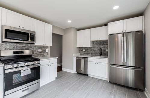 349 Stafford Way, Lemont IL  60440-2128 exterior