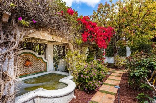 1451 Foothill Blvd, Santa Ana CA 92705-2511 exterior