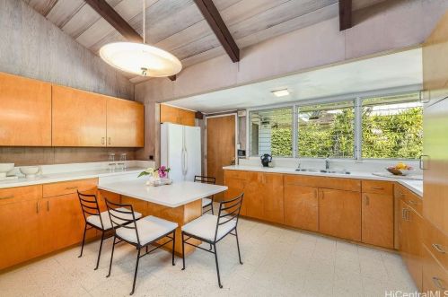 4469 Kolohala St, Honolulu HI  96816-4938 exterior