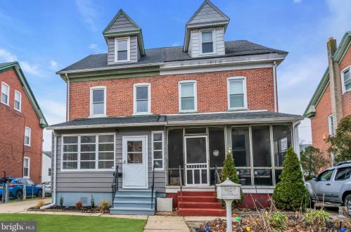27 3rd Ave, Roebling, NJ 08554-1003