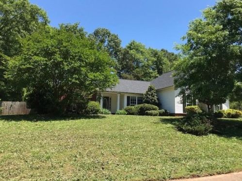 46 Fieldcrest Ct, Jefferson, GA 30549-2285
