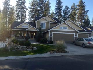 12003 Dakota Ln, Spokane, WA 99218-3615