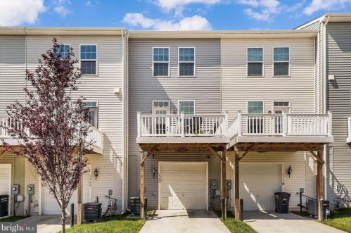 1768 Featherstone Rd, Woodbridge, VA 22191-3425